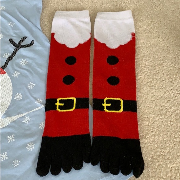 Snowman tee and holiday sock set ⛄️ - Picture 4 of 4